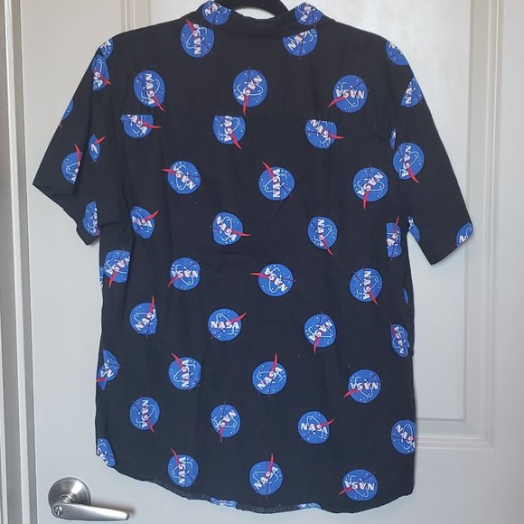 NASA button up - Picture 2 of 5